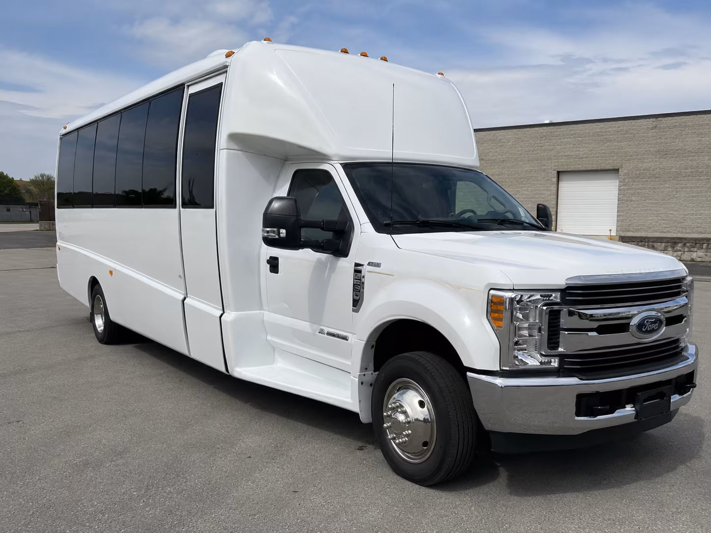 la puente sports team and sporting event charter bus rentals in la puente