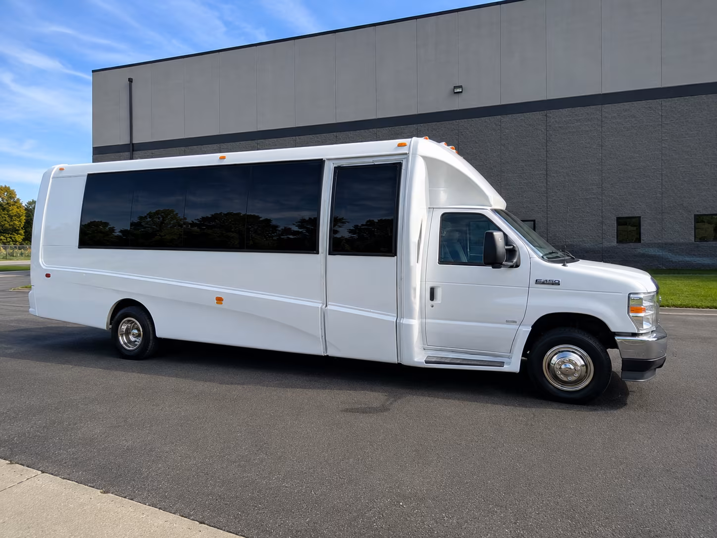 pomona bus rentals
