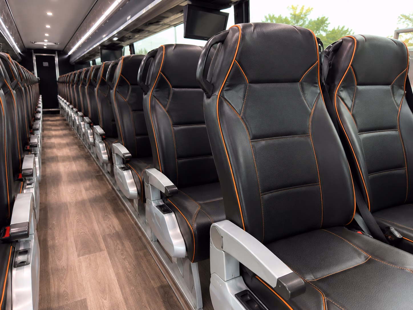 pomona rent a charter bus for your long distance pomona trip