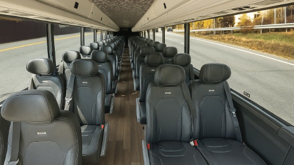 pomona 28 passenger minibus